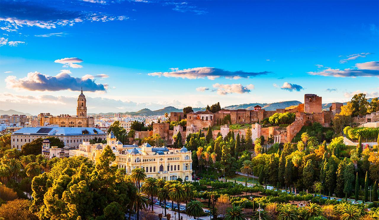 Amazing Apartments Malaga Center Bagian luar foto